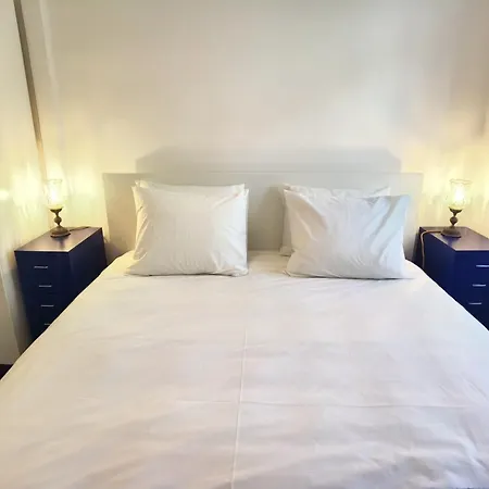 Castle View, Two Bedroom アパート *