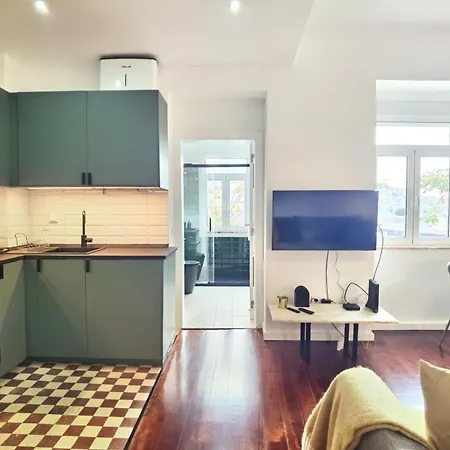 Castle View, Two Bedroom Daire *